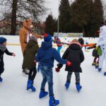Impreza na lodowisku - żywa maskotka - Wypożyczalnia Atrakcji