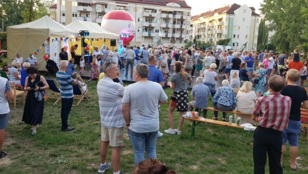 Potańcówka dyskoteka, organizacja imprez - Wypożyczalnia Atrakcji