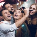 Karaoke na imprezę firmową - wynajem karaoke, organizacja karaoke na evencie, karaoke night