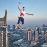 Slackline - chodzenie po linie - chodzenie po taśmie